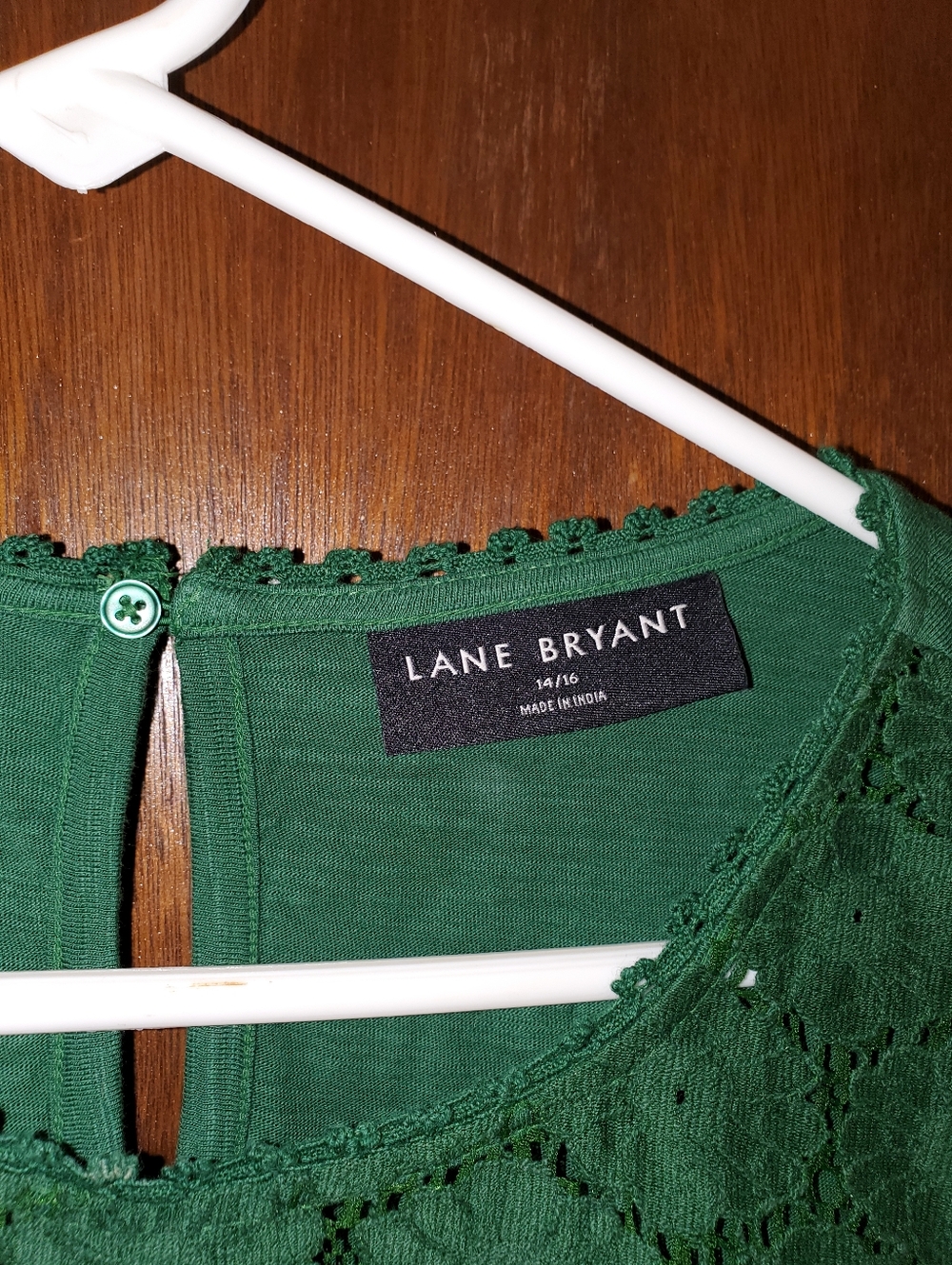 Lane Bryant Green Lace Flutter-Sleeve Blouse Sz 14/16 - Picture 2 of 3